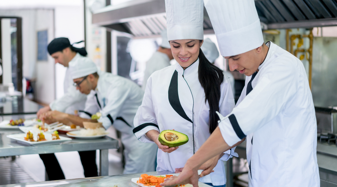 Uniformes de Trabajo Transpirables para el Verano: Mantén la Comodidad sin Perder la Imagen Profesional