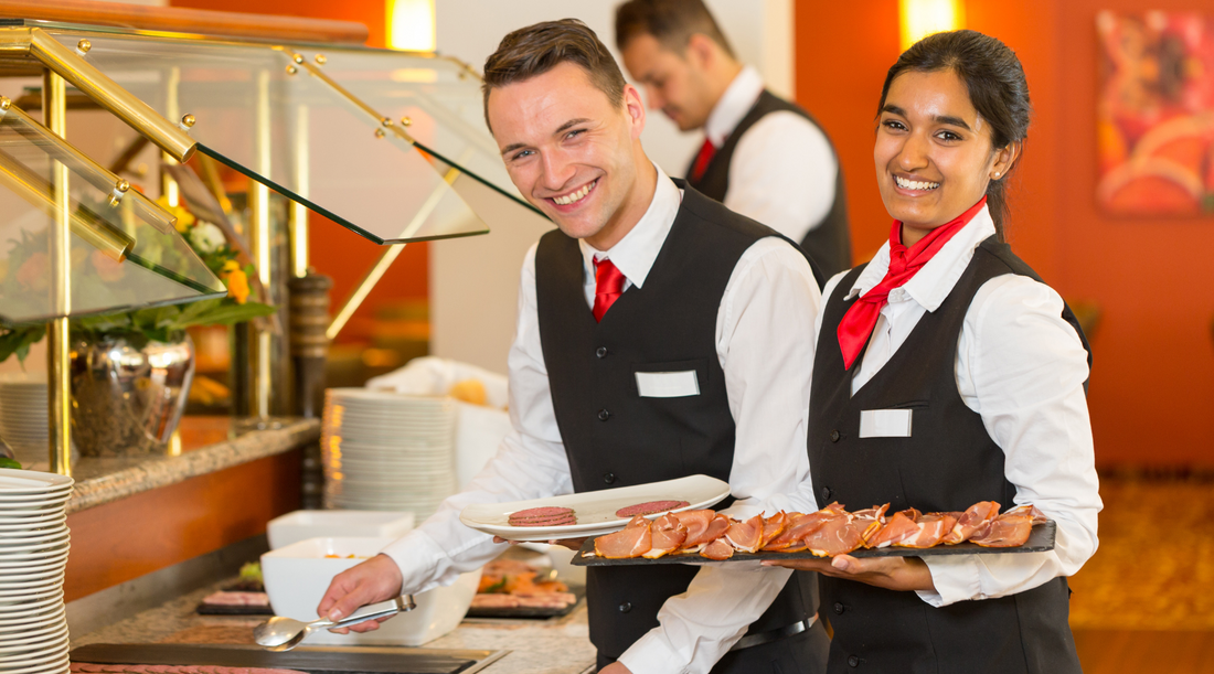 Uniformes Camareros: Elegancia y Profesionalismo en el Servicio Hotelero